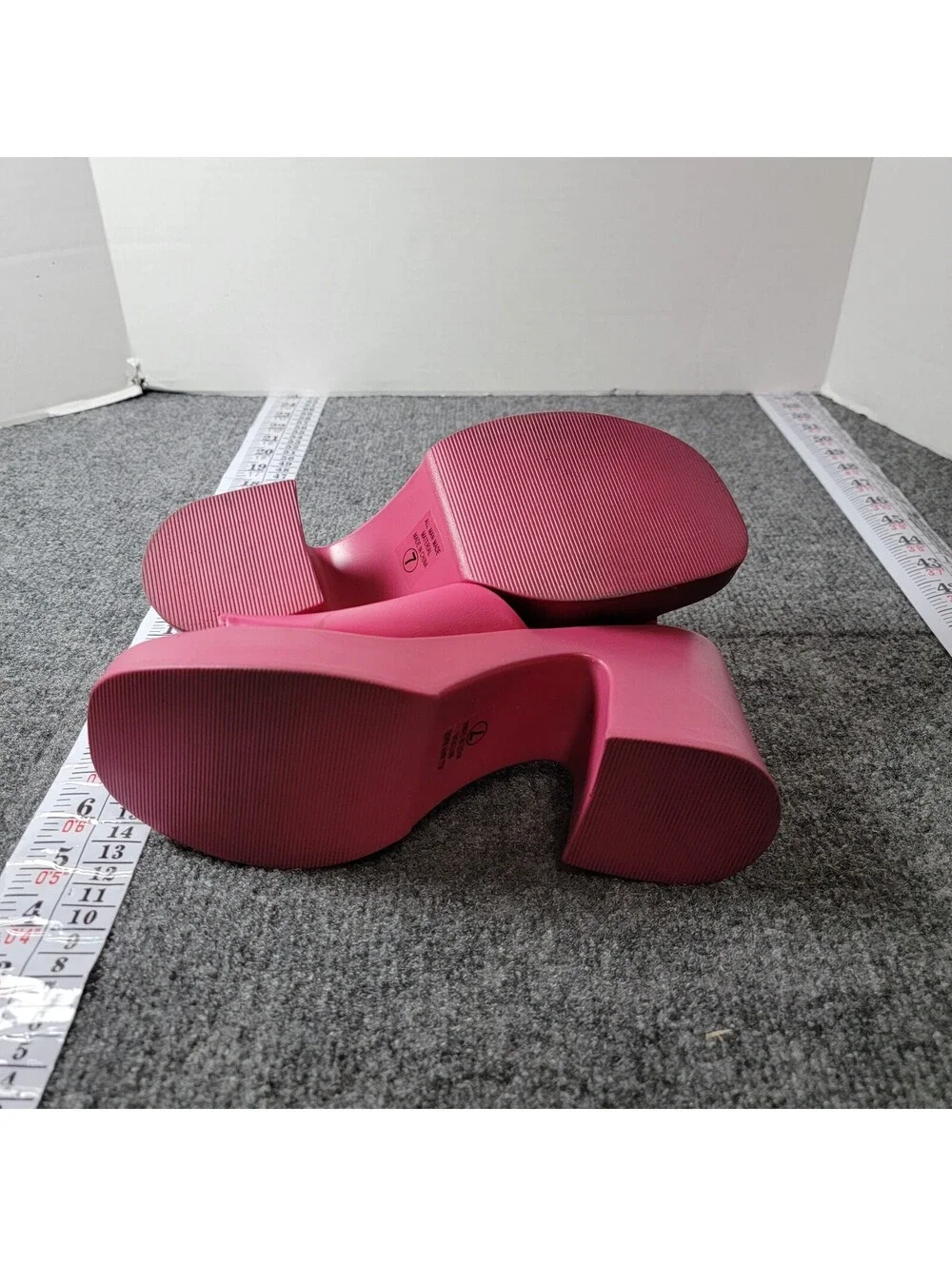 Soda Pink Chunky Heel Slide Sandals Size 7
